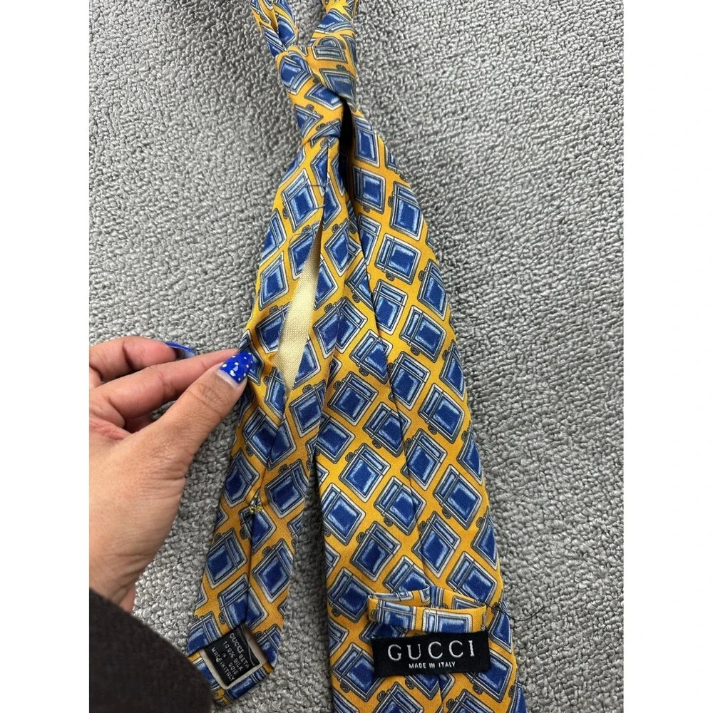 Vintage Gucci Tie Men Yellow Blue Geometric Diamond 100% Silk Italy Made Preppy‎
